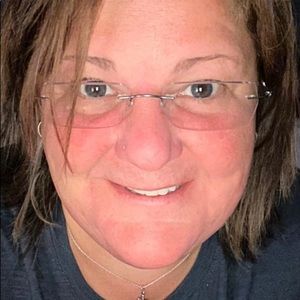 Meet your Posher, Monica